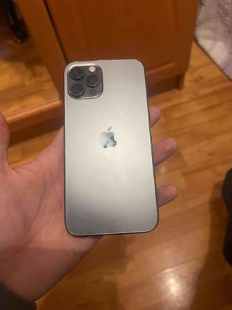 Продаю iPhone 12 pro