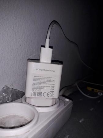 Продам быструю зарядку оригинал