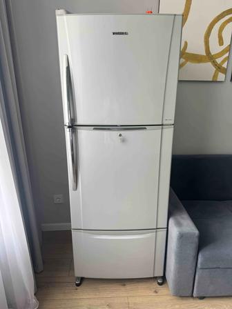 Холодильник Toshiba