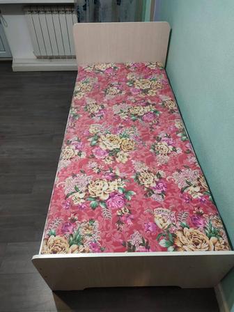 Кровати односпалки 2шт бу продам