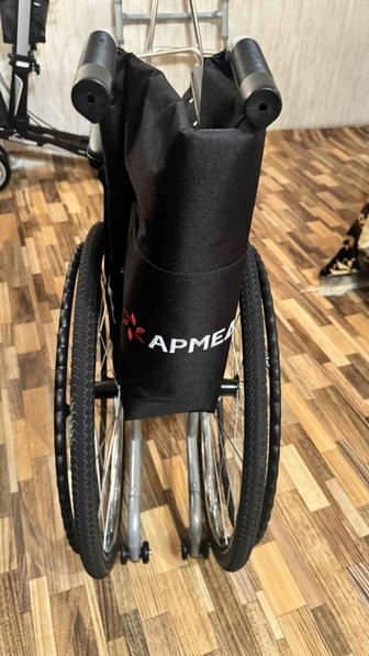 Продам инвалидное кресло