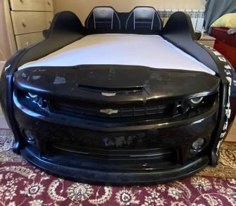 Продам детскую кровать-машину