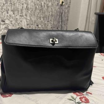 Продам сумку balenciaga в отличном состоянии