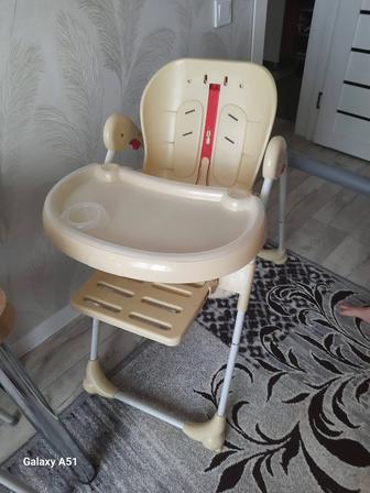 Продам стульчик для кормления