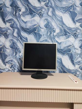 Продам монитор