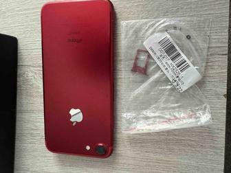 Продам iPhone 7 product red