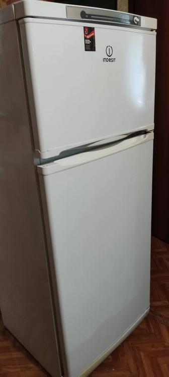 Продам холодильники