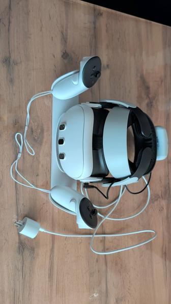 Meta Quest 3 с зарядкой