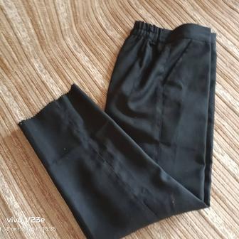 Продам черные брюки по 500 тг