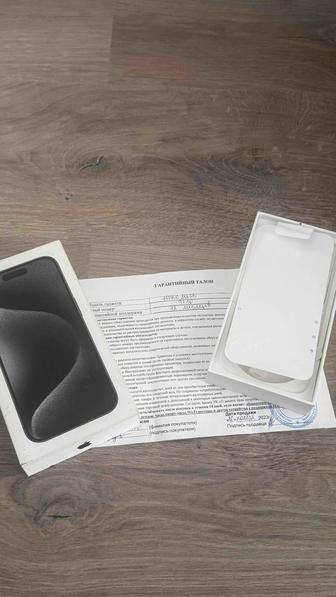 Продам IPhone 15 Pro на 256Gb.