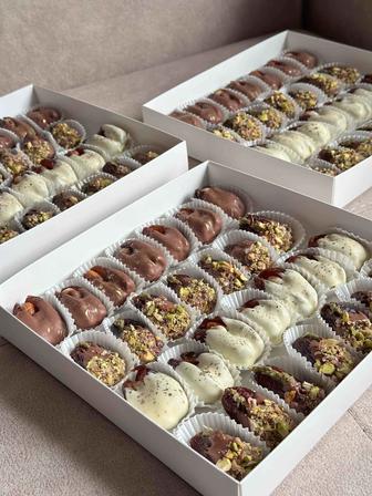 Финики в шоколаде