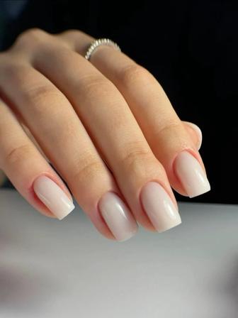 Маникюр и наращивания ногтей выезд