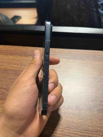 Продам айфон 14 память 256гб