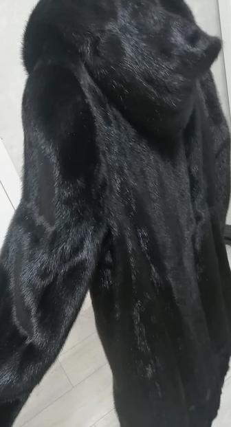 Шуба-цельная, новая с биркой