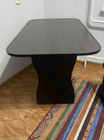 Продажа стола с табуретками