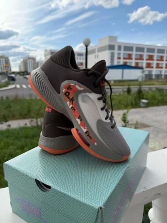 Оригинальные кроссовки Nike