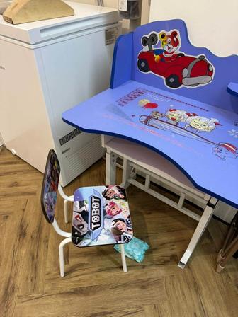 Детский стол
