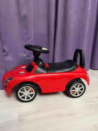 Детская машинка толокар