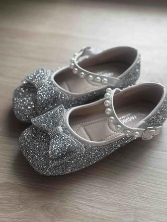 Туфли для девочки