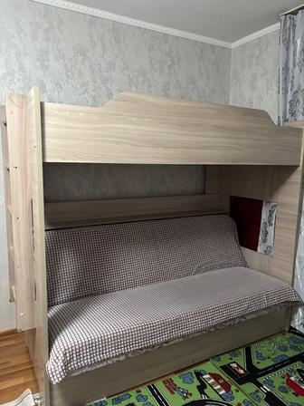 Продам двухъярусную диван-кровать