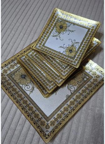 Продам блюдо и тарелки для торта