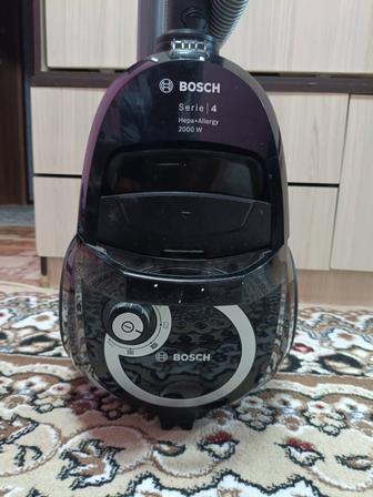 Продается Пылесос Bosch. Хорошем рабочем состоянии.