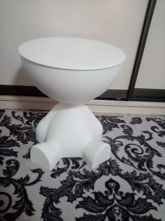 Продам новый журнальный столик