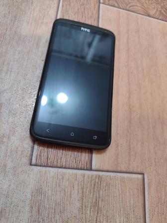 Телефон HTC One X
