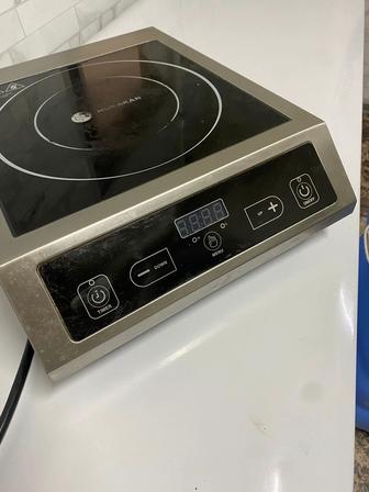 Продам индукционную плиту hurakan