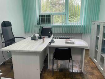 Продается стол руководителя