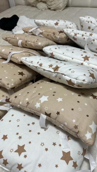 Бортики на кроватку