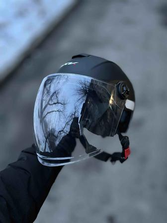 Оригинальный шлем AXV с визором и солнцезащитными очками