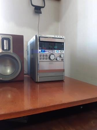 Музцентр Phillips MCM 760