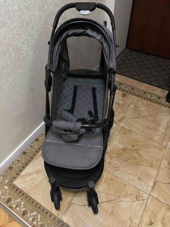 Продам коляску прогулочную