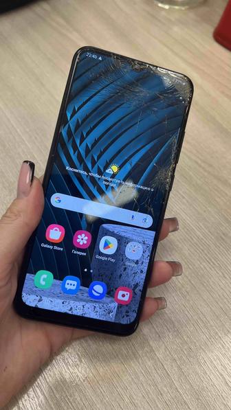 Продам телефон Samsung