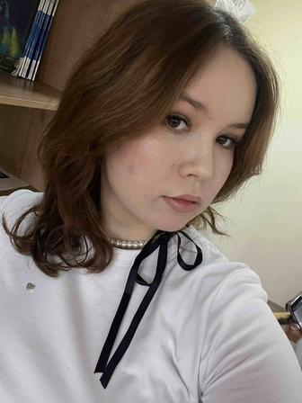 Официант / официантка