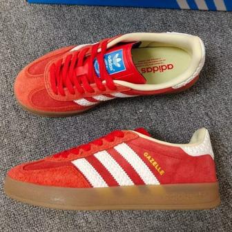 Женские кроссовки Adidas Gazelle