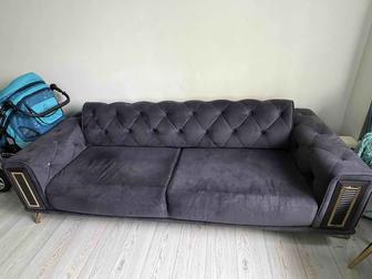 Продам диван в гостиную
