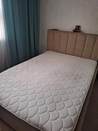 Кровать с матрасом 140 на 200 без подъемного механизма. 50000 тенге