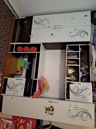 Продам детскую мебельный гарнитур