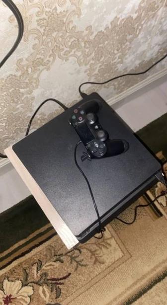PlayStation 4 slim