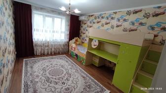 Детская двухъярусная кровать
