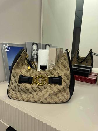 Сумка guess