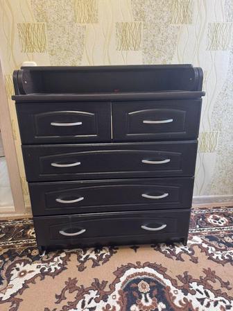 Продам комод с пеленальным столиком
