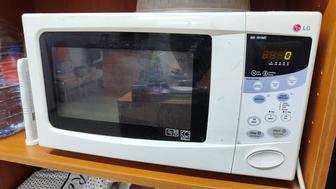Продам микроволновую печь LG.
