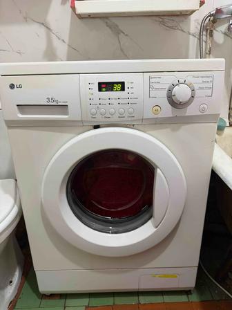 Продам стиральную машинку