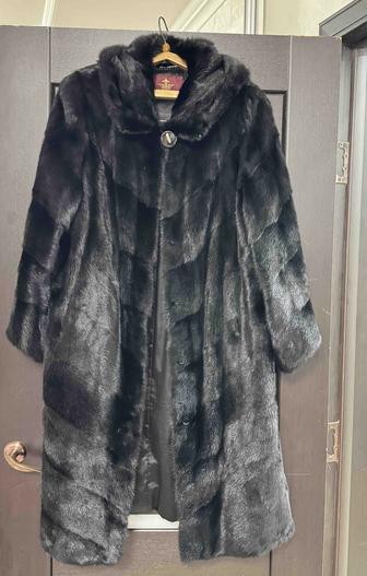 Шуба б/у