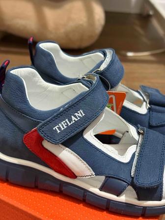 Продам сандалии тифлани( размер не подошел)