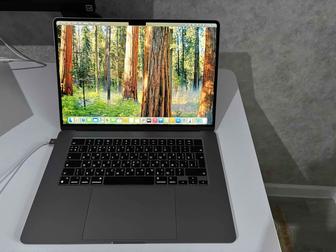 Ноутбук Apple MacBook Air 15 2024 15.3 / 24 Гб / SSD 512 Гб / macOS / MC9H