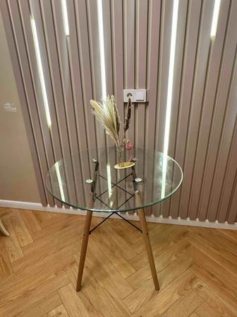 Продам круглый стол стеклянный